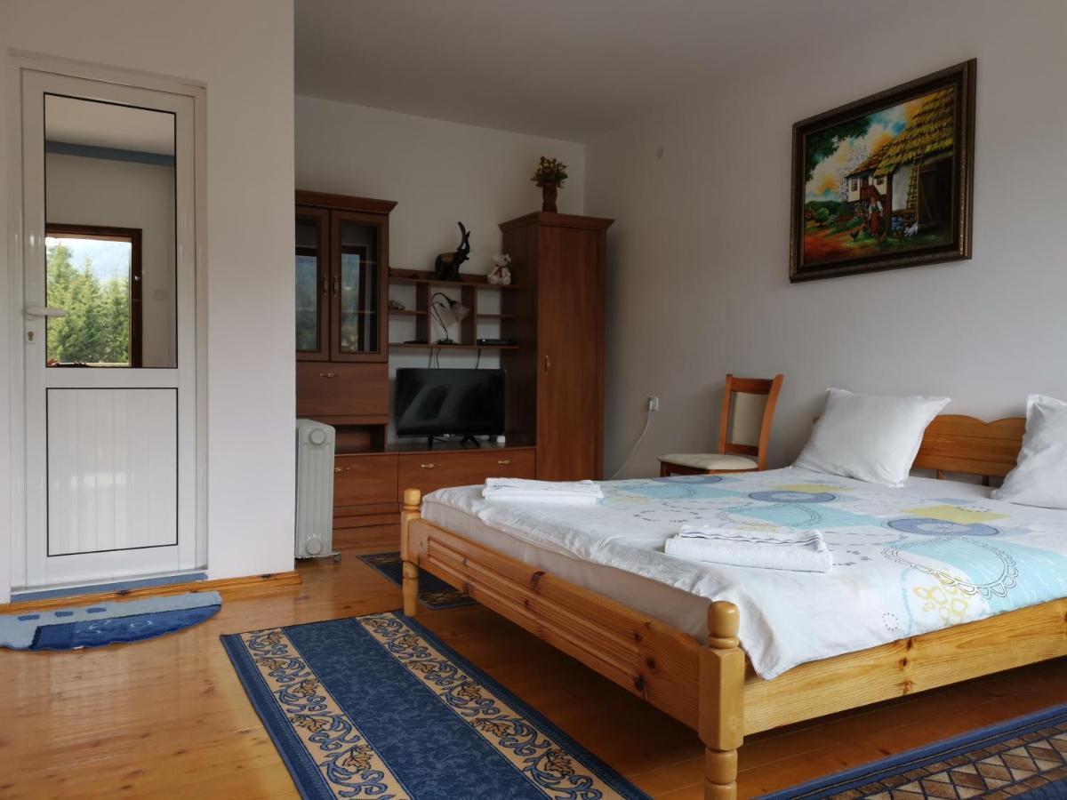 Guest House Milka 야고디나 외부 사진