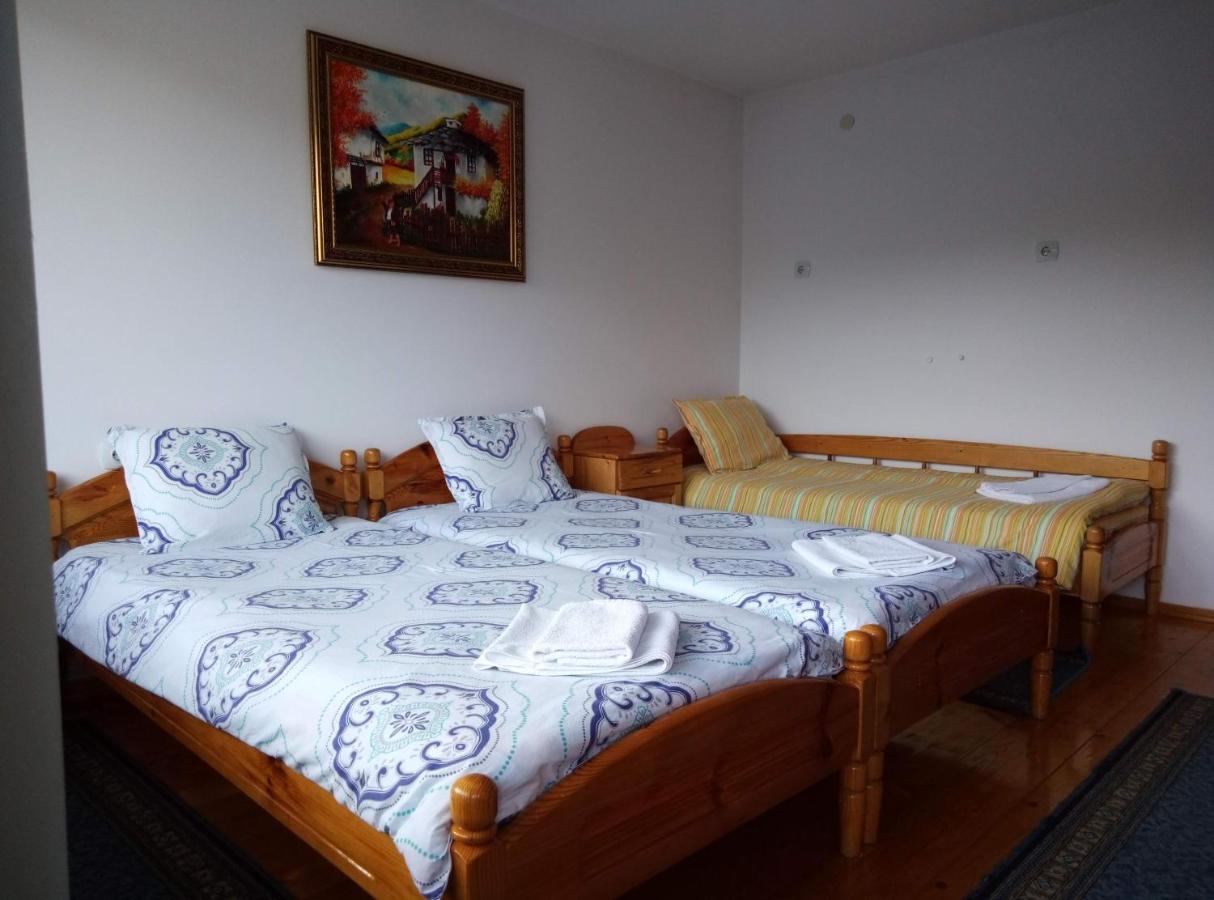 Guest House Milka 야고디나 외부 사진