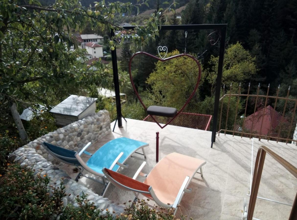 Guest House Milka 야고디나 외부 사진