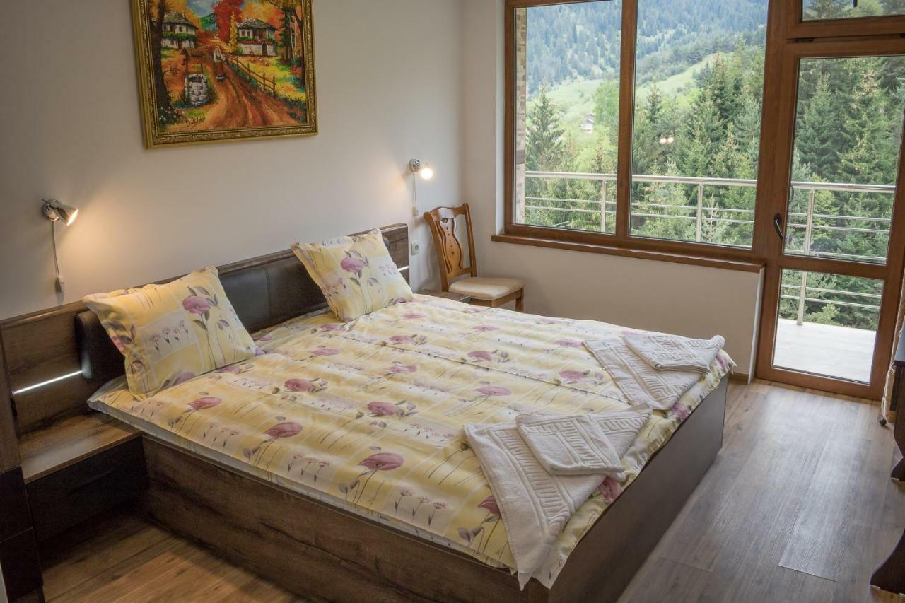 Guest House Milka 야고디나 외부 사진